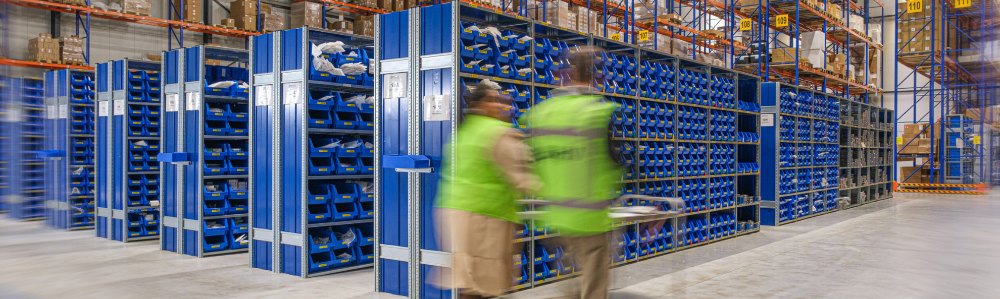 Base Logistics case werken bij personen in magazijn